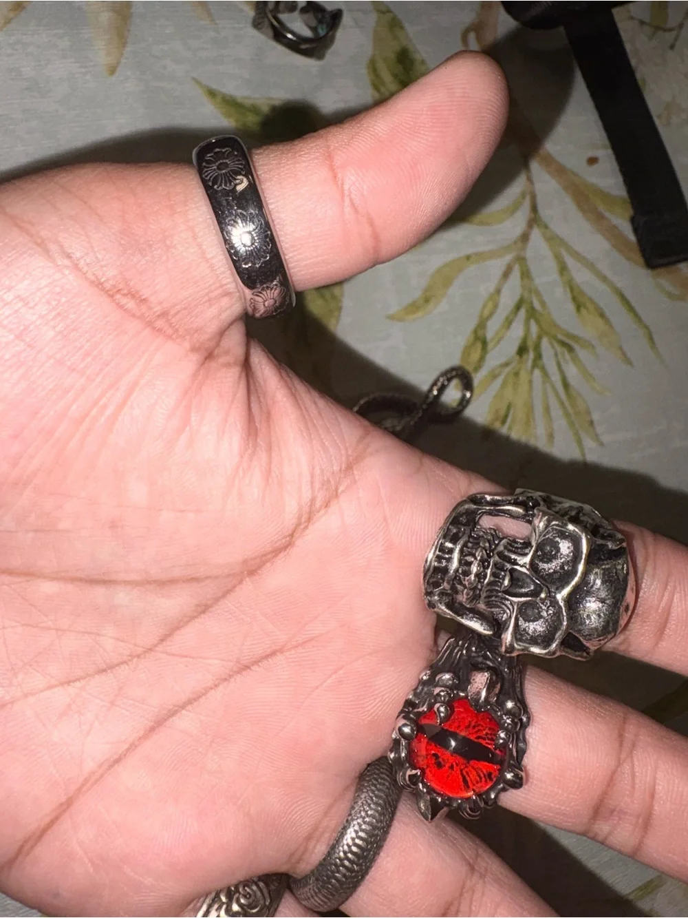 Random rings - Picture 2 of 8